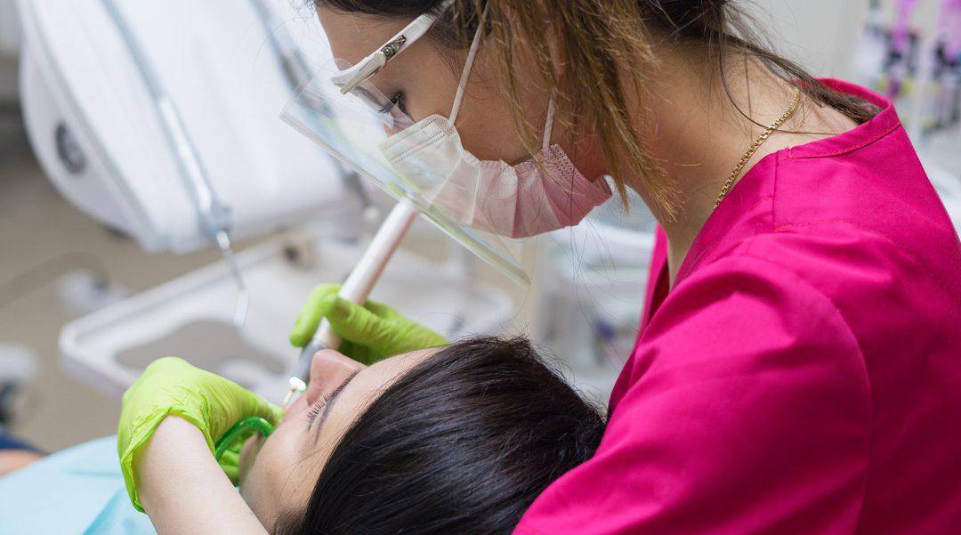 4 Types Of Professional Teeth Cleaning In Newmarket